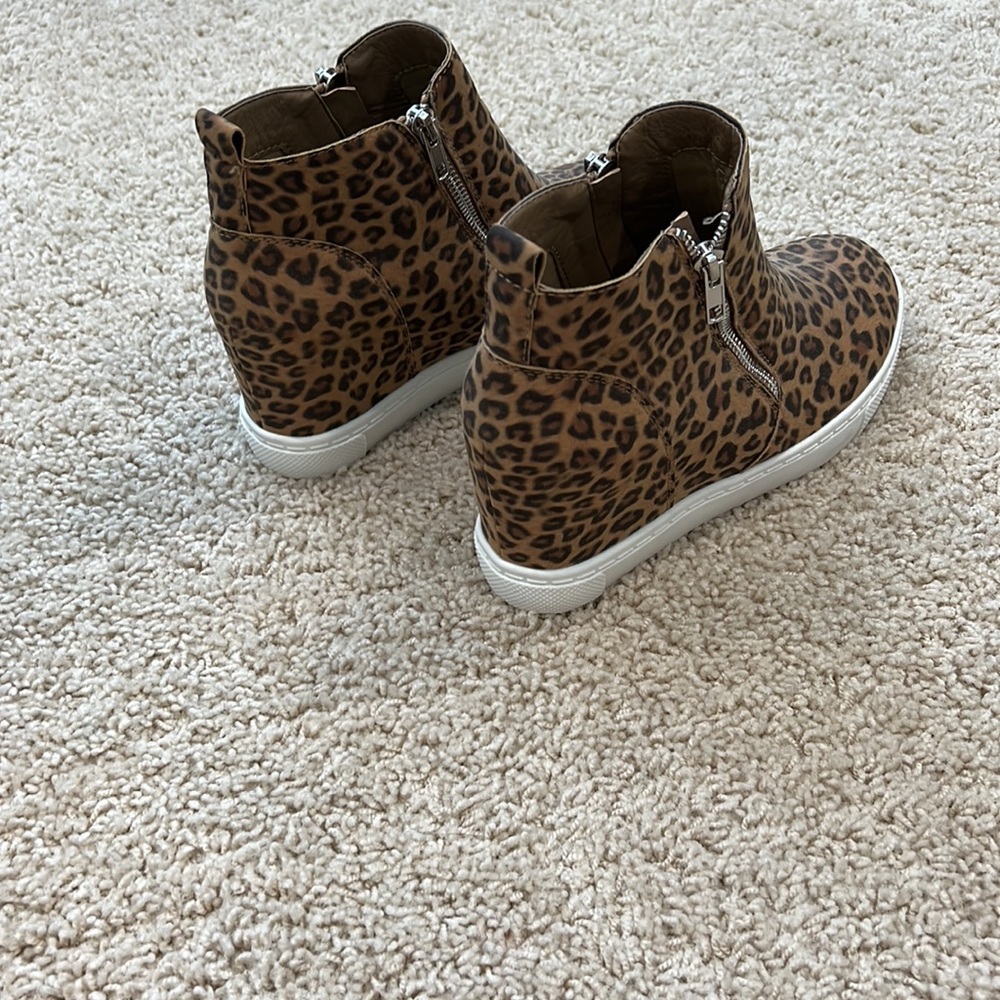 ‼️REMOVING SOON‼️ - Picture 2 of 3